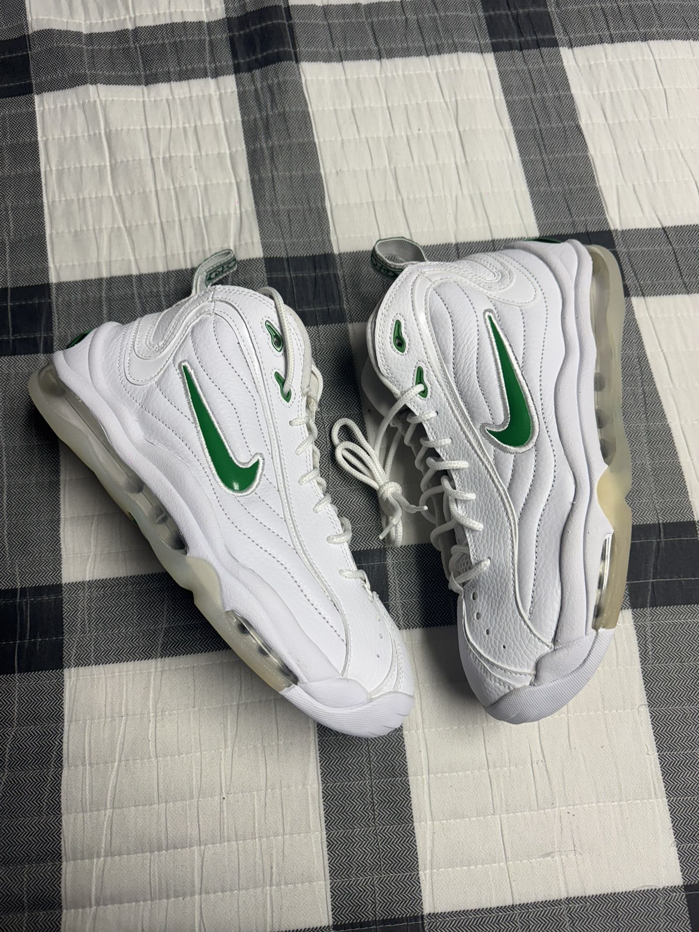 Brand new size 9 Nike Air Total Max Uptempo Classic Green