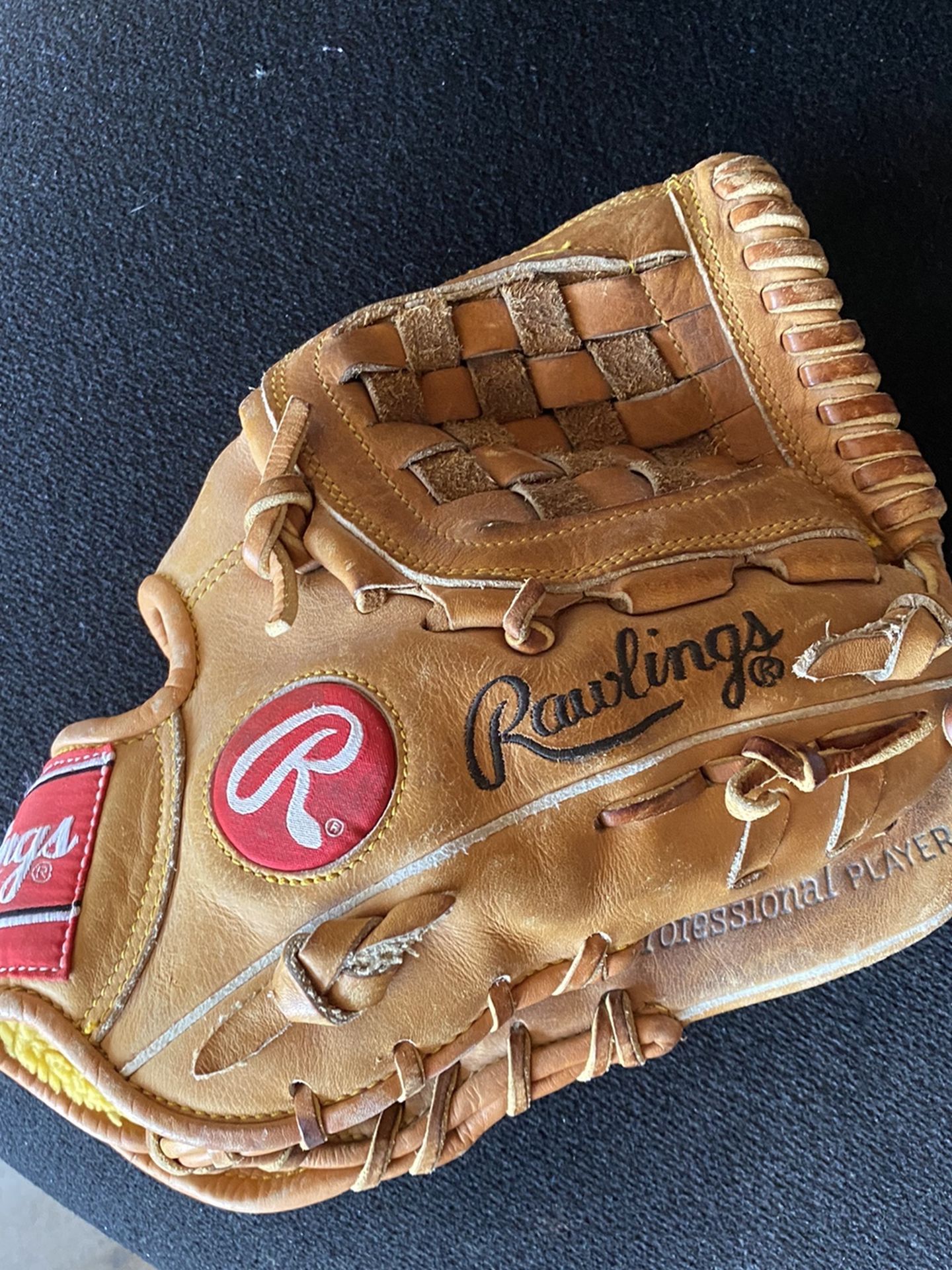 Rawlings baseball glove Youth