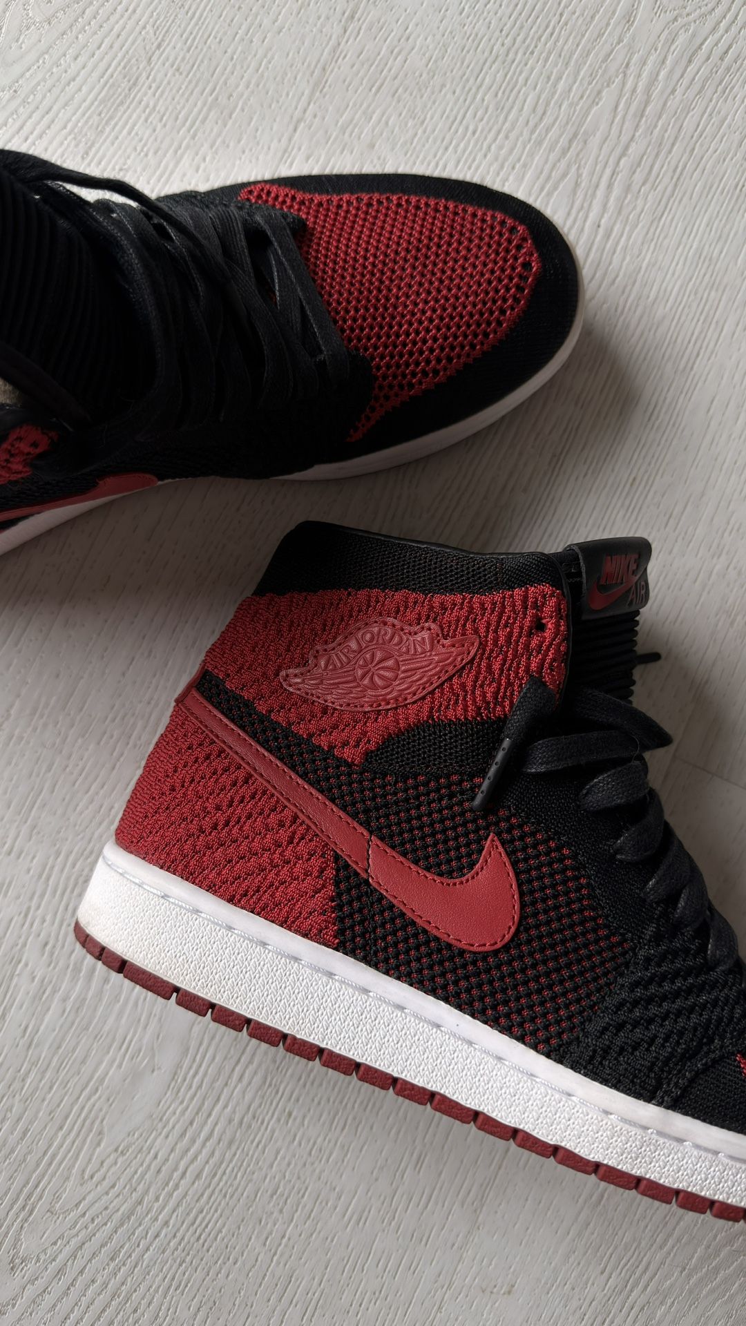 Jordan 1 Retro High Flyknit - Bred
