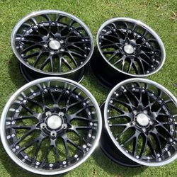 18x9.5j Black Alloy Wheels