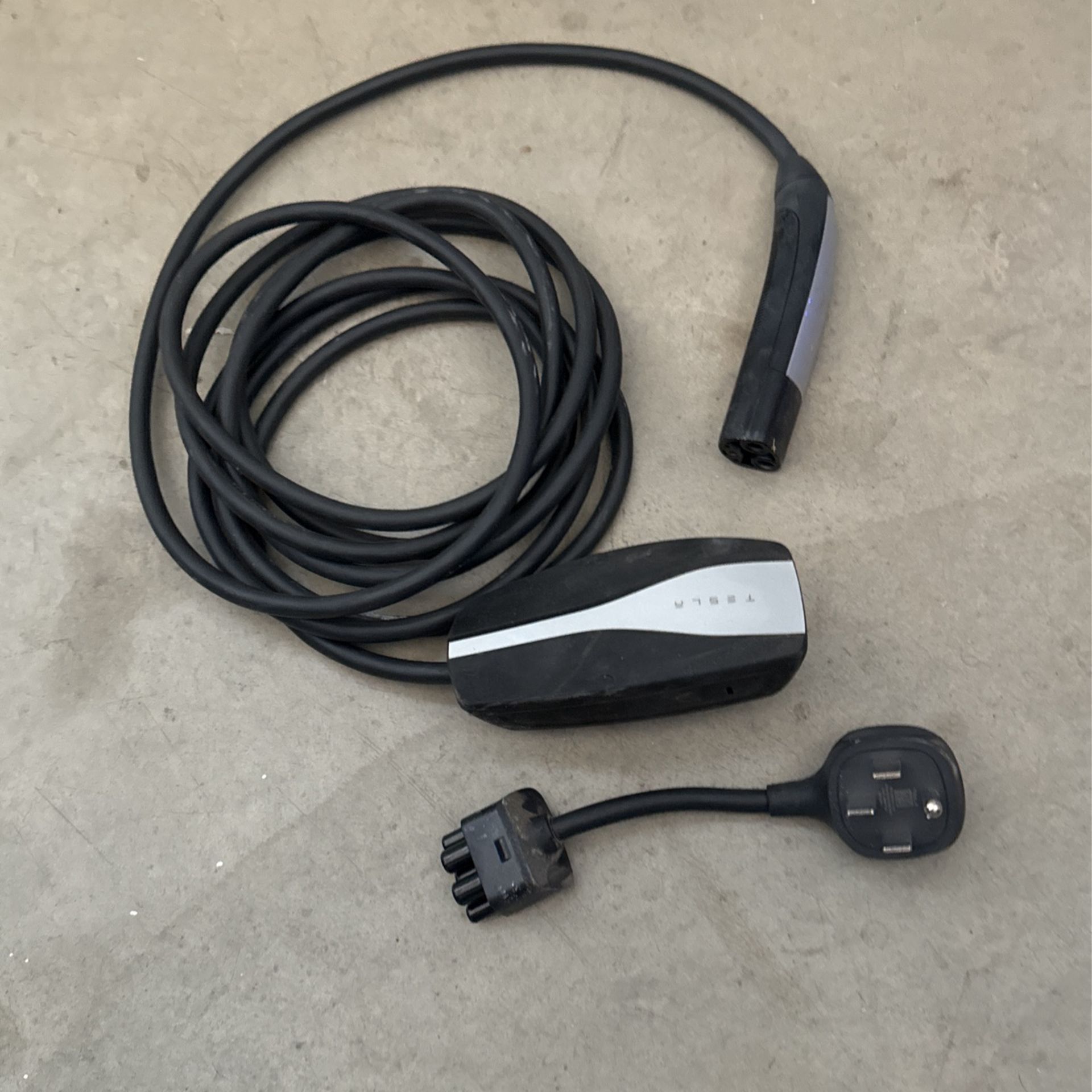 Tesla Charging Mobile Connector With 14-50 Wall Connector