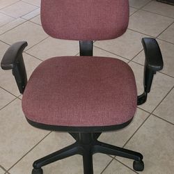 Office Desk Chairs