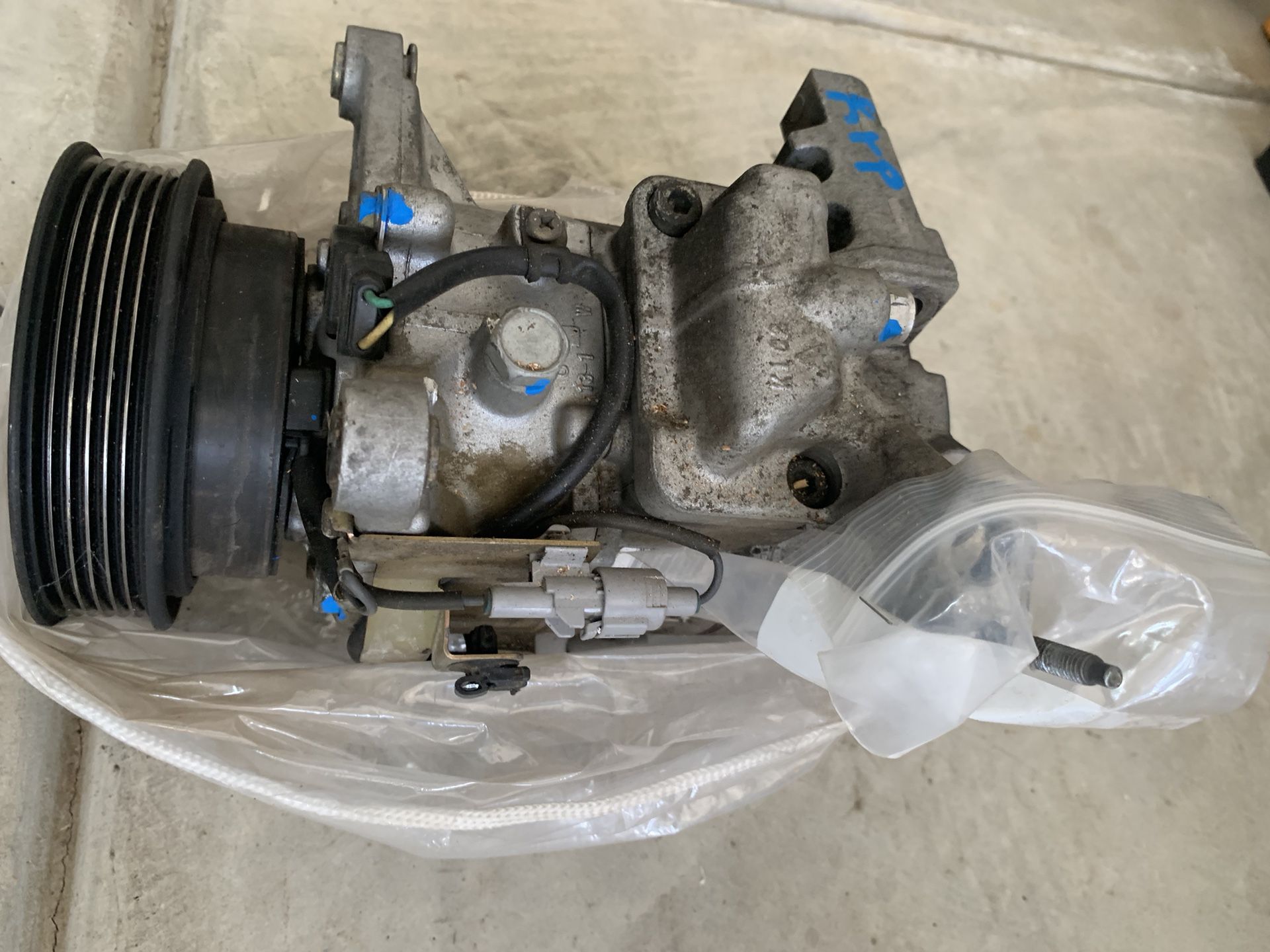 IS 300 IS300 Good Used AC Compressor 