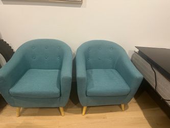 Set of 2 Green Accent Chairs with Ottomans – Excellent Condition
