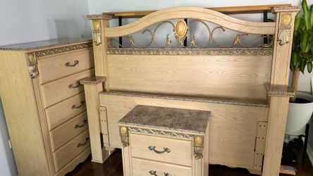 Bedroom set
