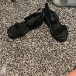 Black Wedges