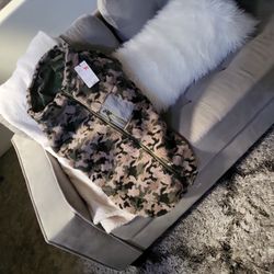 reddy pet jacket . jacket retail for $39.99.. im asking $20 obo