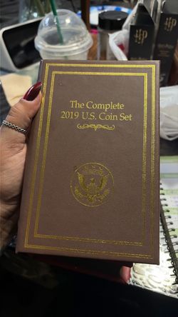 The complete 2019 US coin set from Danbury mint