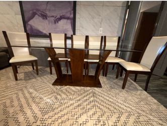 Glass Dinning room Table