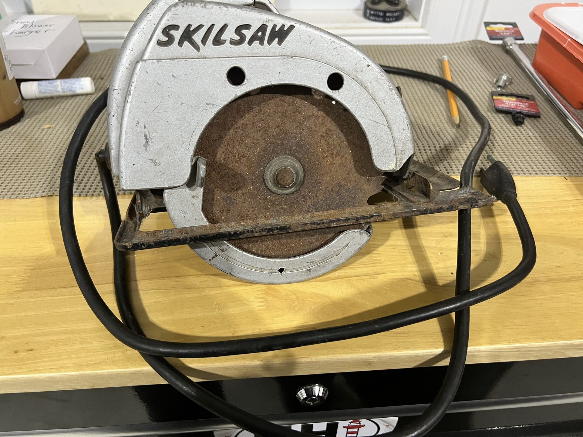 Corded Skillsaw 533