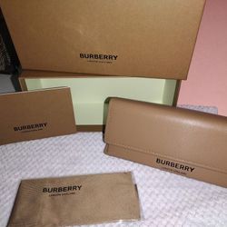 BURBERRY EYEGLASSES CASE 