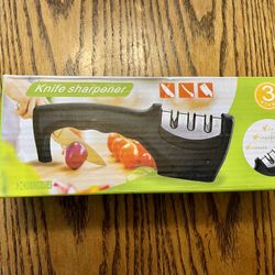 Knife sharpener