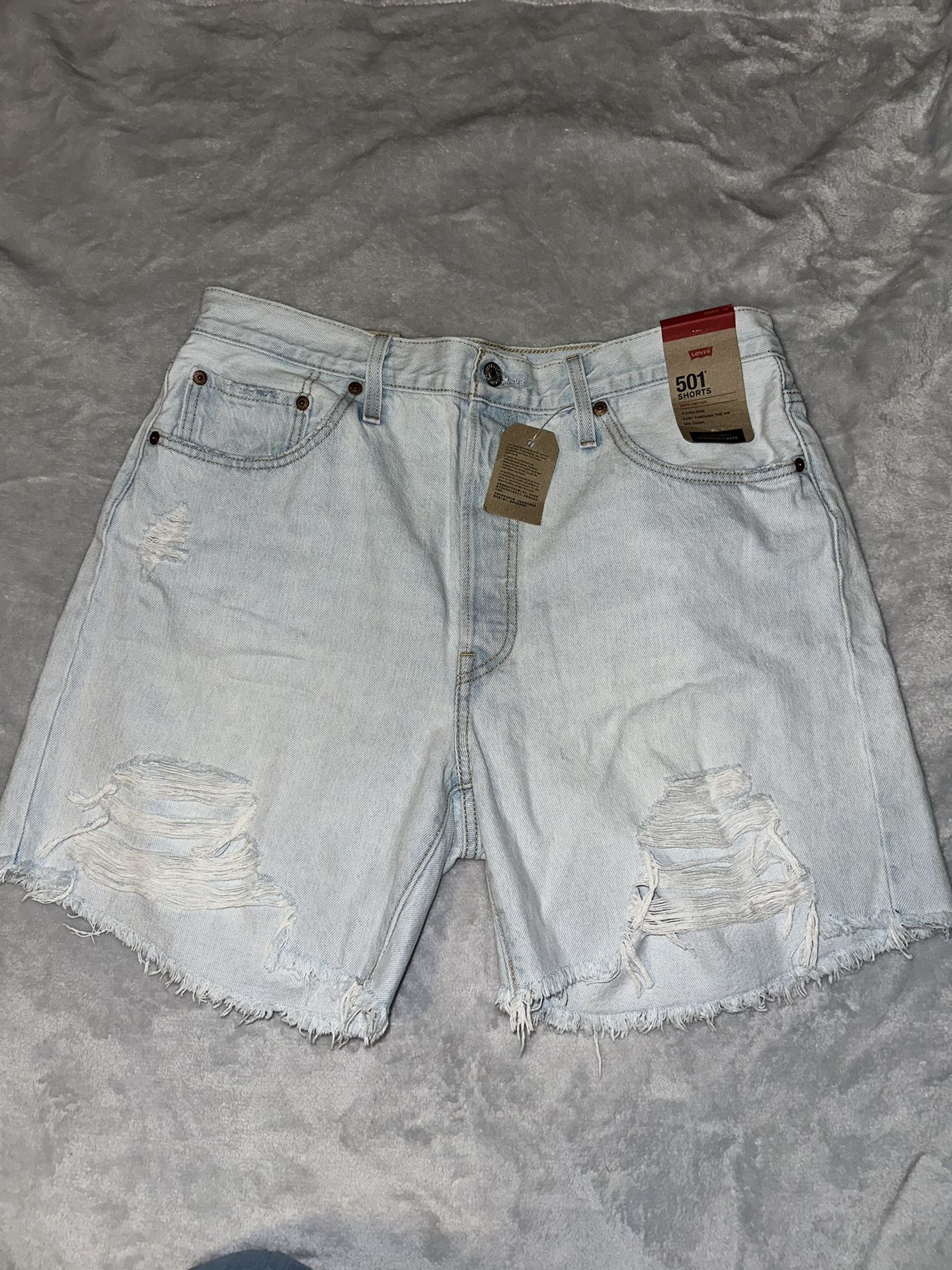 Women’s Brand New 501 Levi’s Midi Shorts