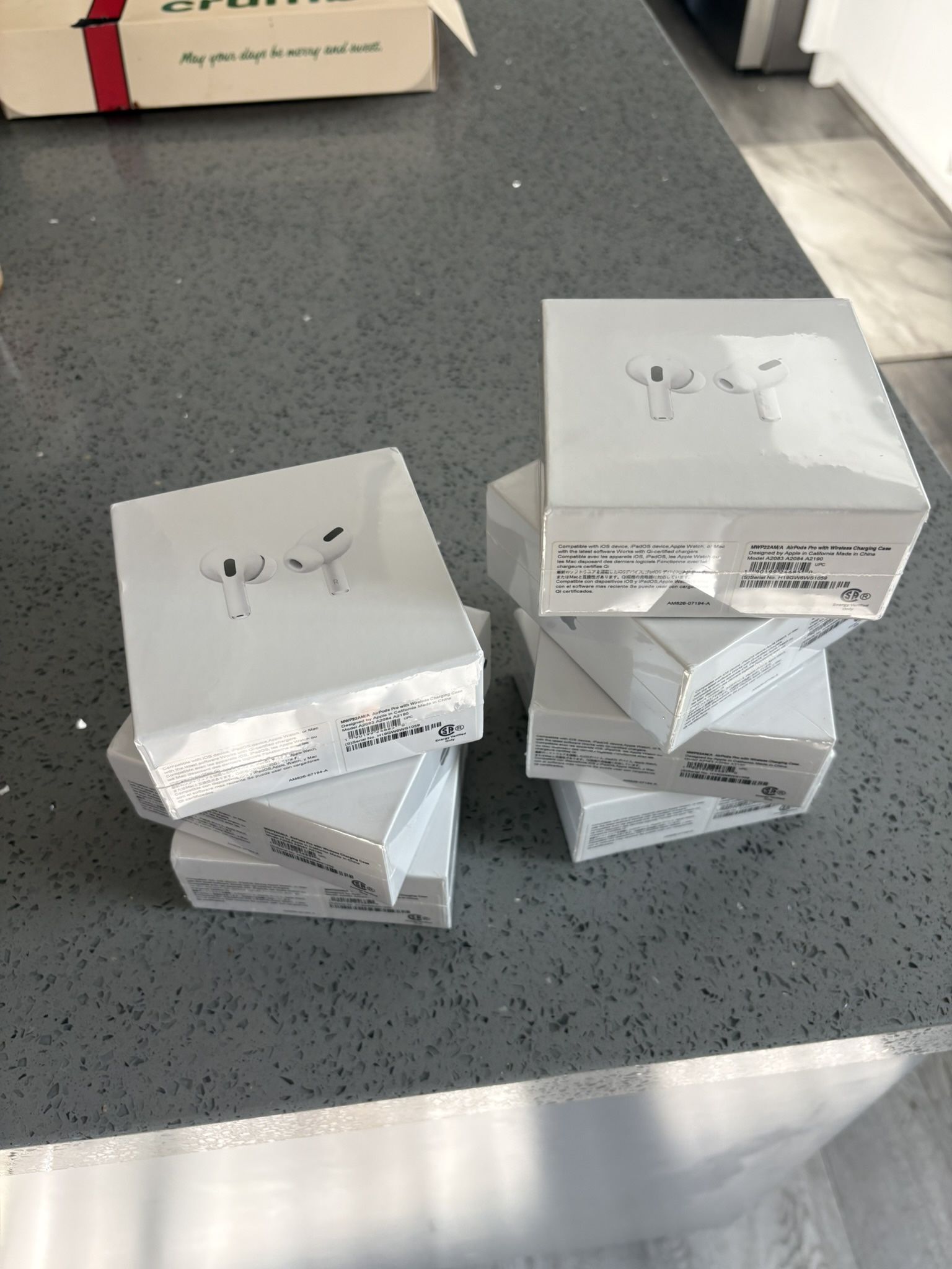 Airpods 2s Pros