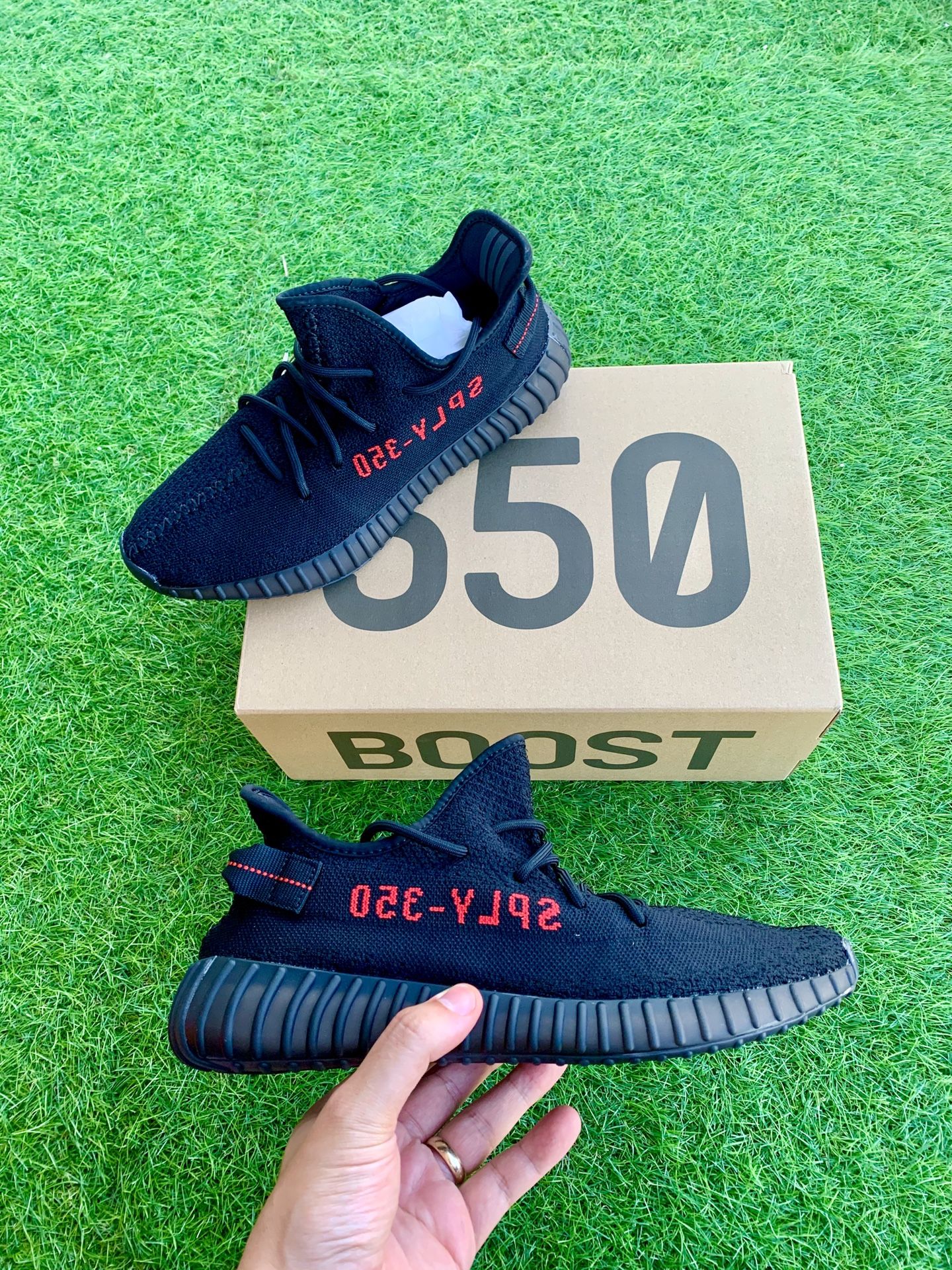 Yeezy Boost 350 V2 'Bred' Size Comes With Receipt