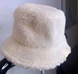 Athleta Sherpa Bucket Hat with Logo Patch Bone 12"