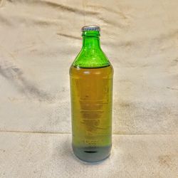 VINTAGE 7-UP BOTTLE (FULL)