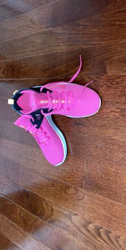 Woman’s nike shoes size 5.5