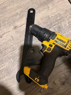 Dewalt 20v max drill / fan clutch tools