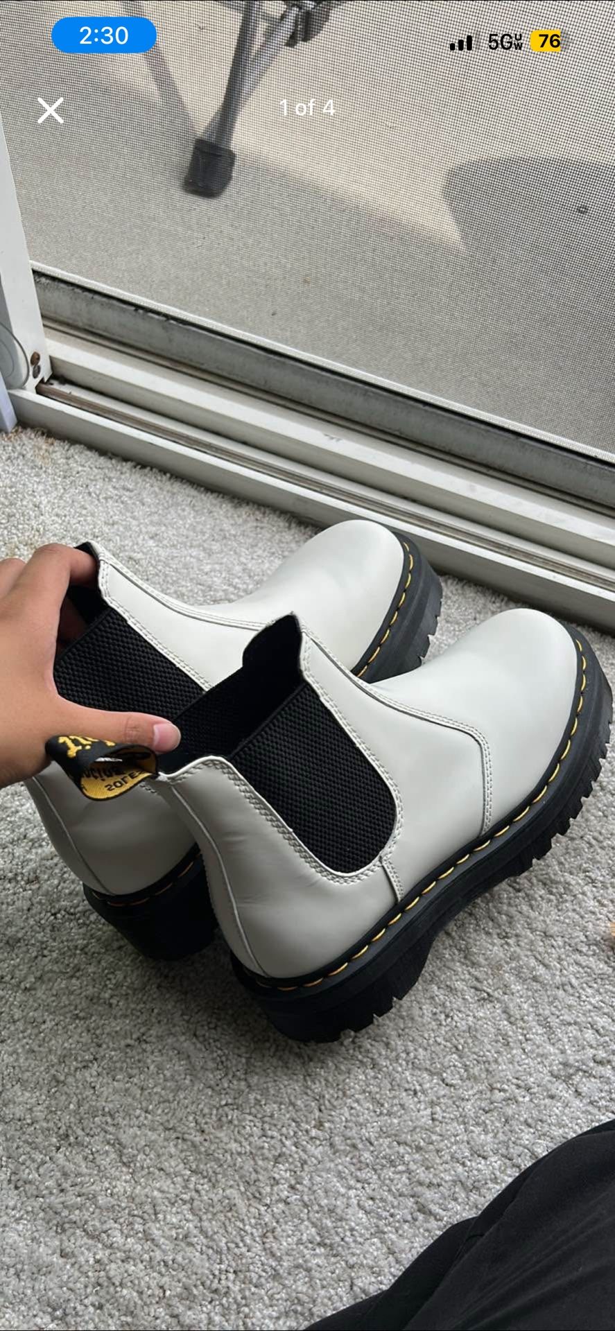Dr. Martens: 2976 SMOOTH LEATHER PLATFORM CHELSEA BOOTS - White