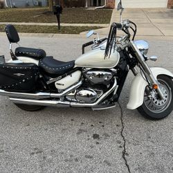 2006 Suzuki Boulevard