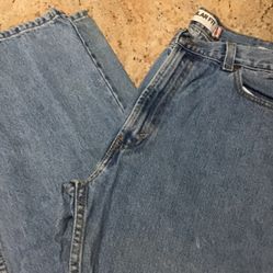 Men’s Levi’s Jeans Light  Wash-PreOwned-Relaxed Fit Size 38x32