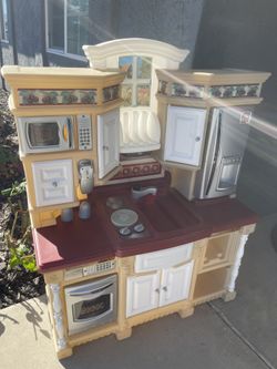 Kids Play Kitchen 
