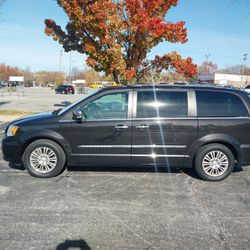 2015 Chrysler Town & Country