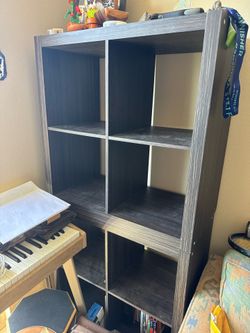 Bookshelves, lots of shelf space. Set of 2