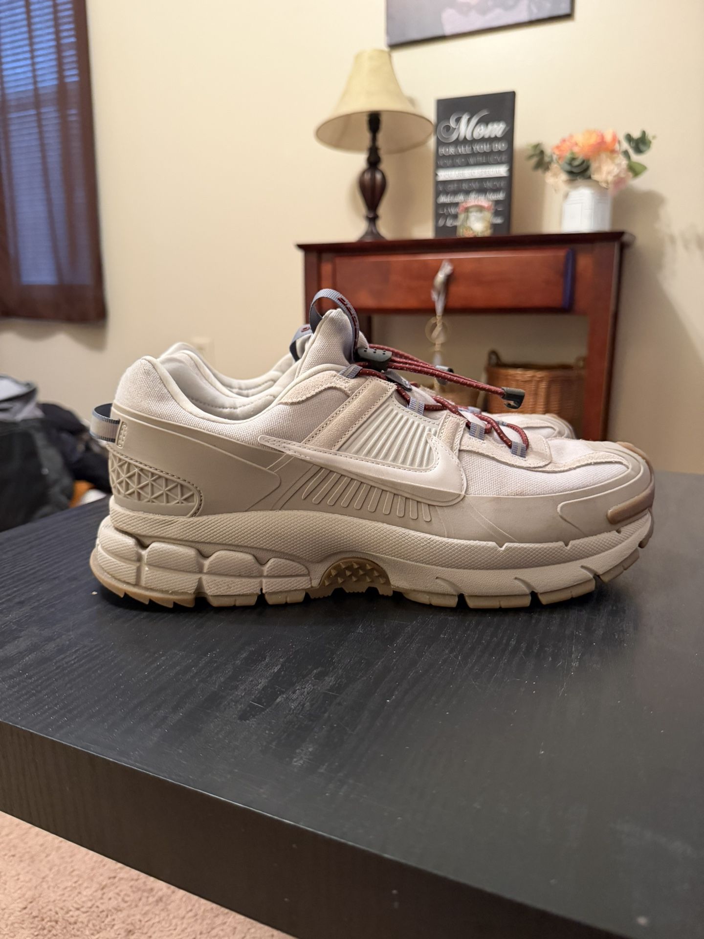 Nike Zoom Vomero “College Grey Gum” Size 11.5