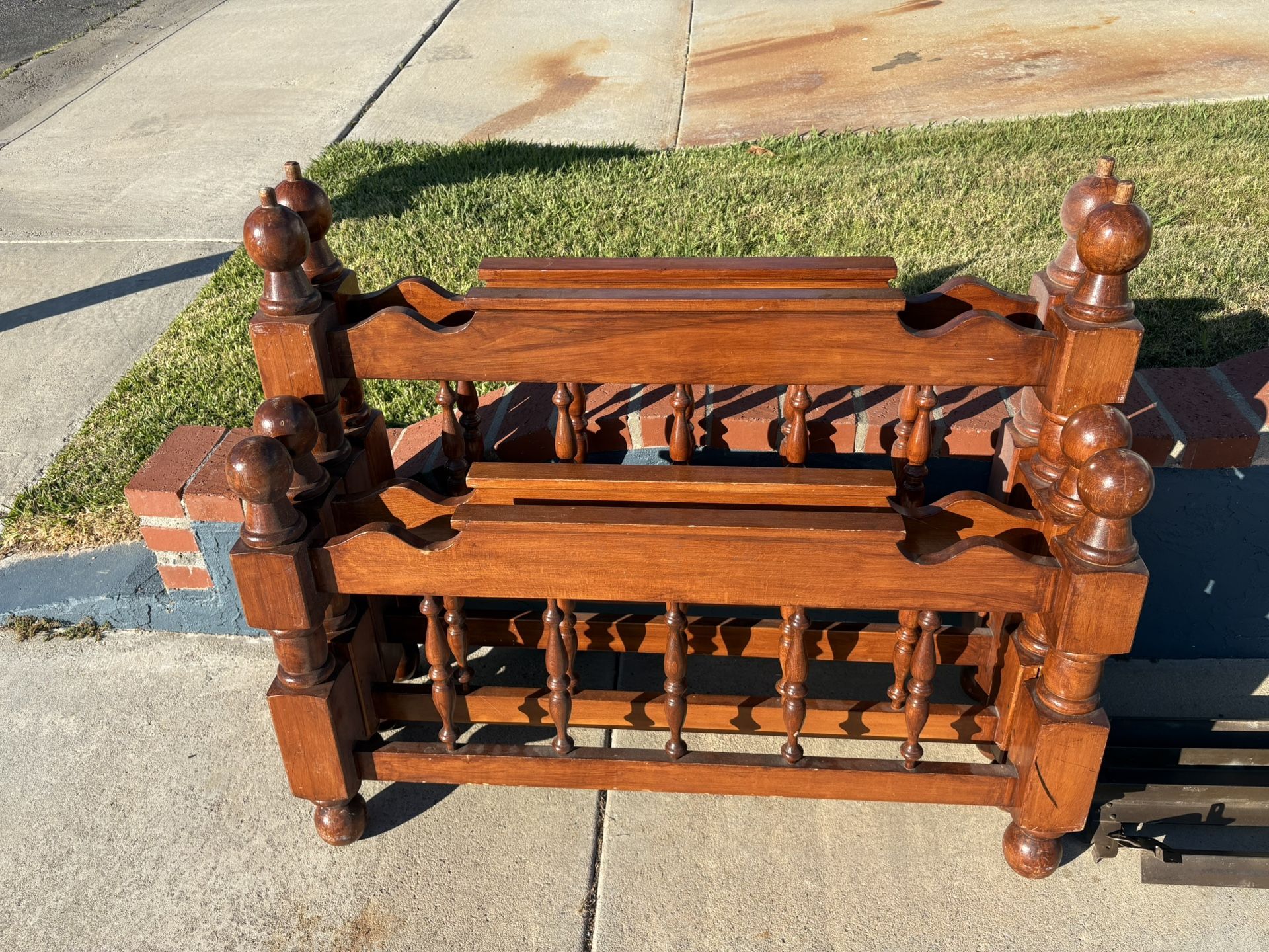 Free Bunk Bed Frame @ 3841 Kelton Drive, Oceanside 92056