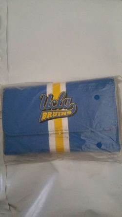 New Ucla Bruins women's wallet.