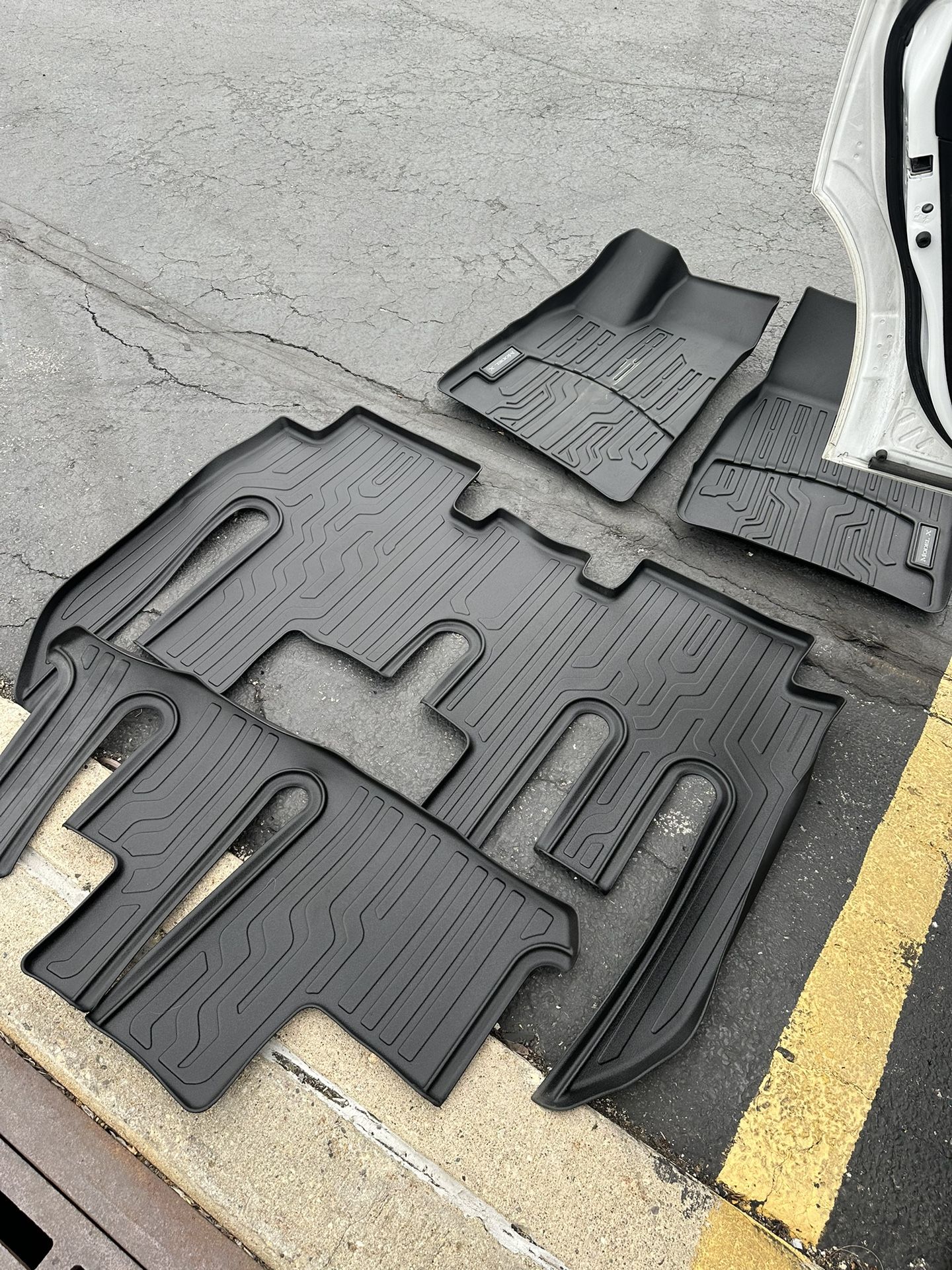 Tesla Model X OEM All Weather Mats Like New 