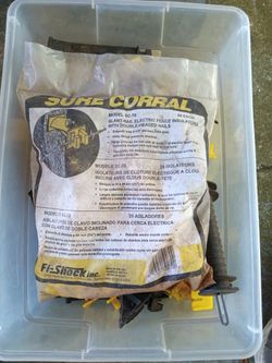 Electric Fence Insulators