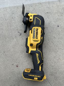 Dewalt multi tool. Tools