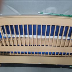 King Size Bed Frame (Like New)