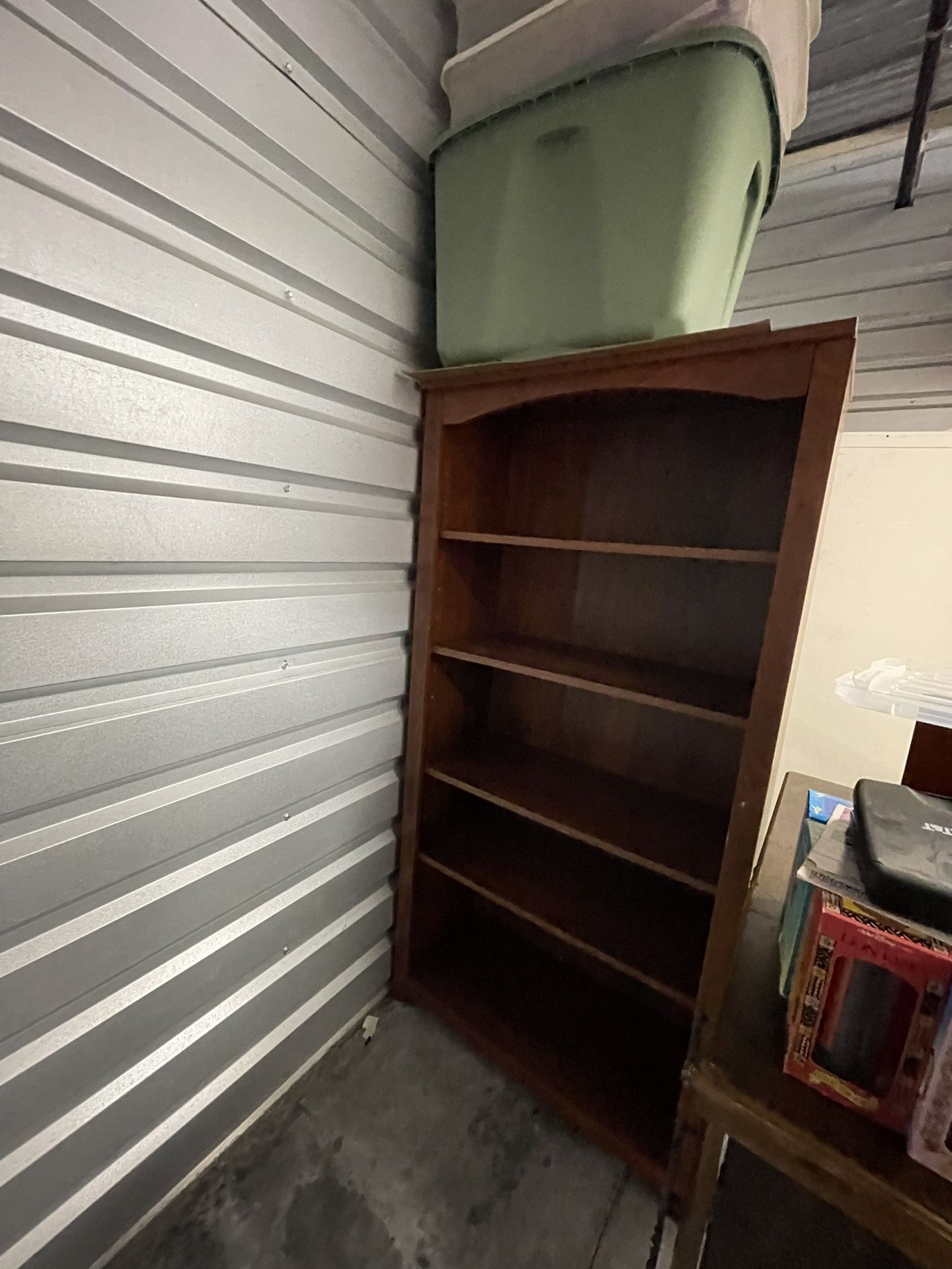 2 Bookshelves 4ft 11in  tall x 32in wide