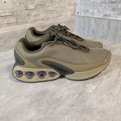 Nikes 