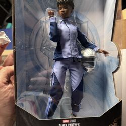 Marvel Studios Wakanda Forever Black Panther Shuri 