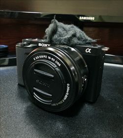 Sony ZV-E10 Camera with lens & Battery