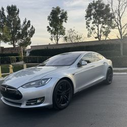 2013 Tesla Model S