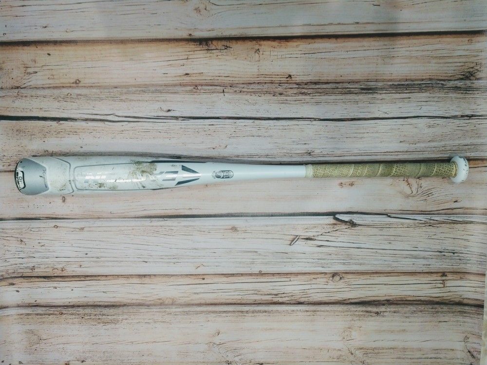 Easton Beast -10 30in