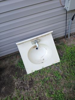 Vanity Sink and Faucet