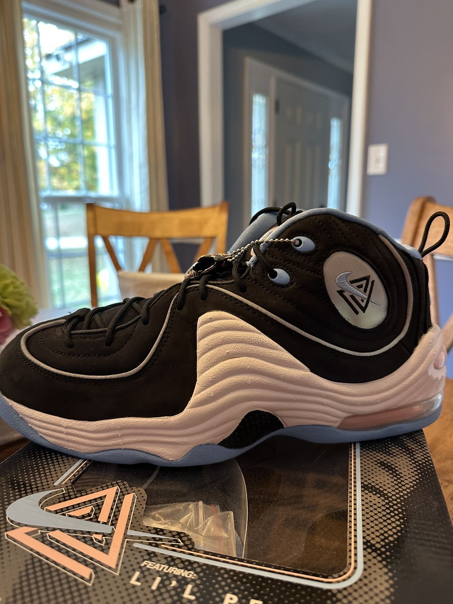 Penny 2 Social Status Playground Black