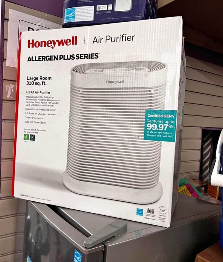 AllergenPlus HEPA Air Purifier, Airborne Allergen Reducer for Large Rooms (310 sq ft), White - Wildfire/Smoke, Pollen, Pet Dander, and Dust Air Purifi