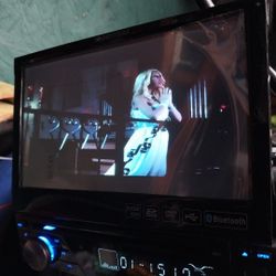 FLIP OUT TV RADIO DVD PLAYER BLUETOOTH 