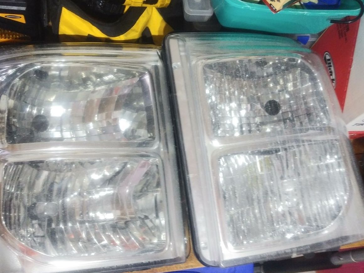 11-14 F250/350 OEM Headlights