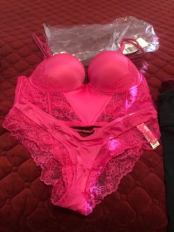 Victoria Secret set size 38C y panty size medium