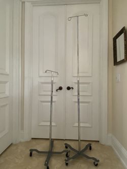 IV Poles