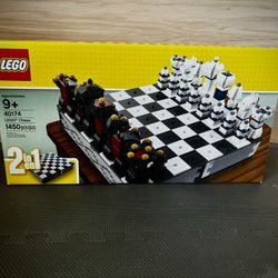 LEGO Chess Set 40174 — 2 Player — Brand New Sealed — Rare / Collectible